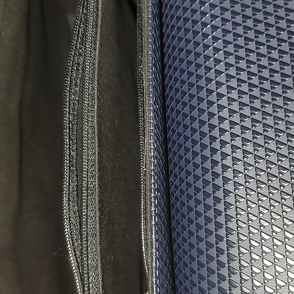 Purse - Picture 3 of 3